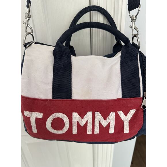 Vintage Tommy Hilfiger Travel Gym Duffle Shoulder Bag Spellout Logo 90s Small - Picture 9 of 16